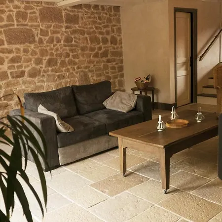 Hébergement de vacances La Thébaïde